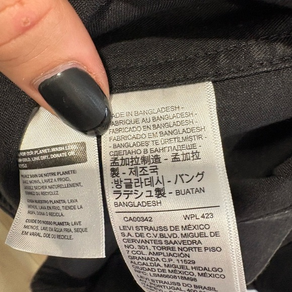 Levi’s Denim Black Button down Dress - Picture 6 of 8